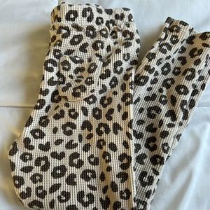 Zara little girl leopard leggings size 4-5yrs